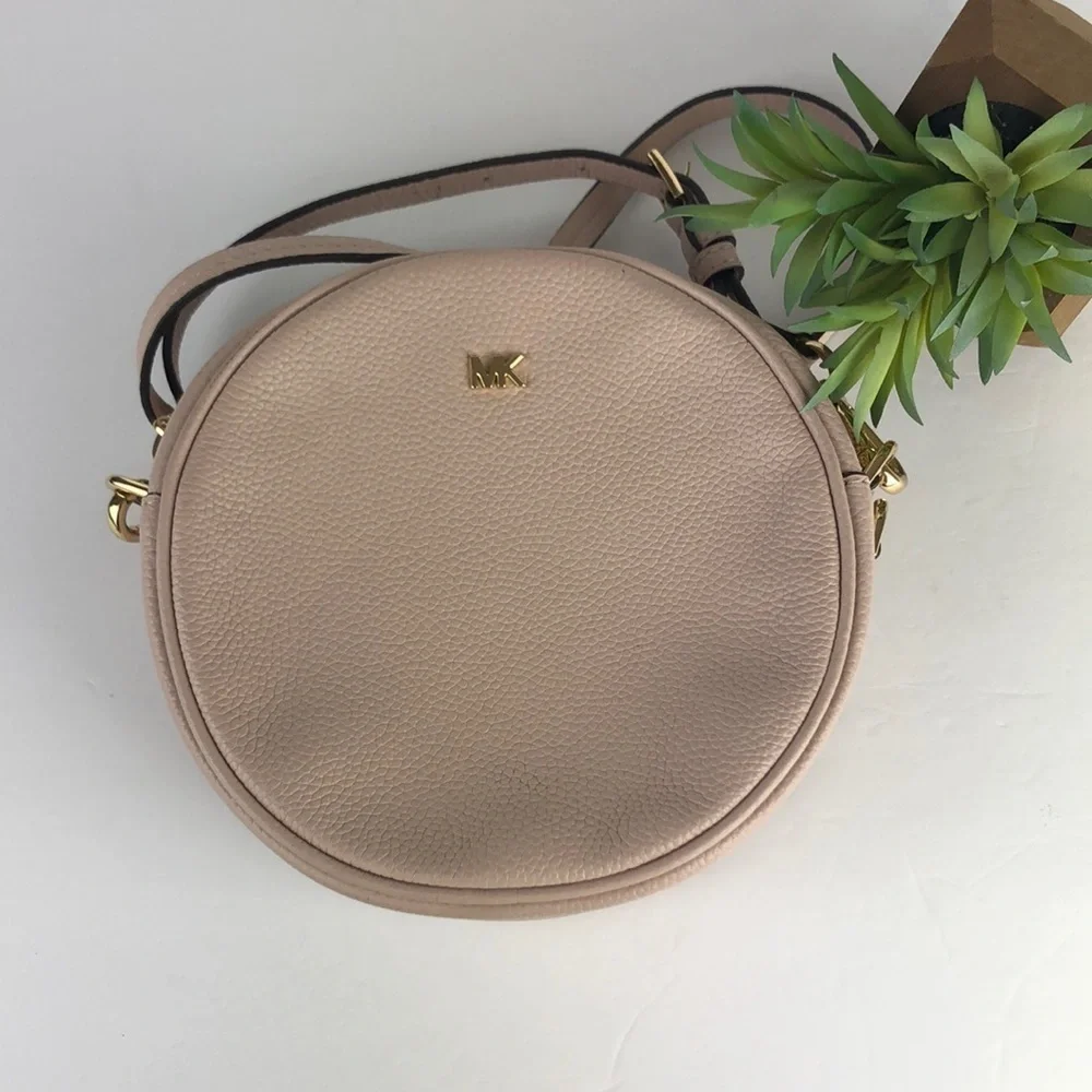Michael Kors Canteen Chic Circle Crossbody